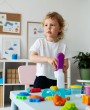 Jak metoda Montessori wspiera wielowymiarowy rozwój dziecka w przedszkolu?